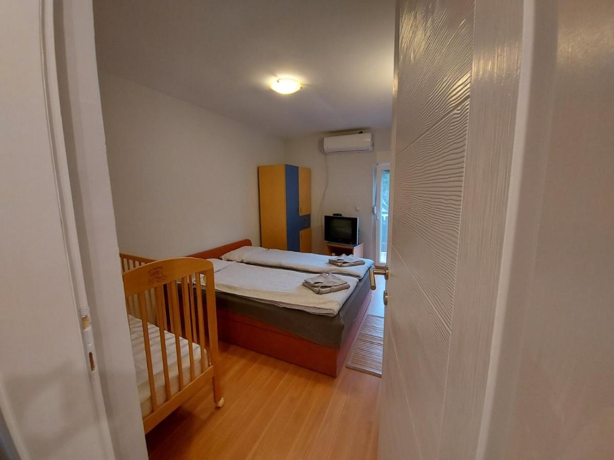 Perucac Apartment Exteriör bild